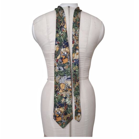 CAMBRIDGE CLASSICS Men's Silk Tie Exotic Forest Animal Print Men's Accessories - Picture 4 of 6